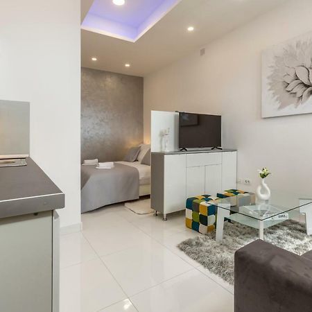 Studio Apartments Twins Split Exterior foto