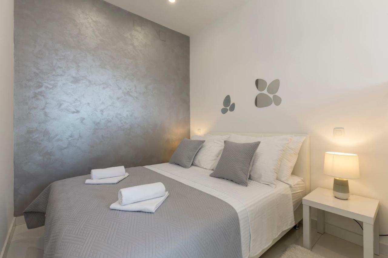 Studio Apartments Twins Split Exterior foto