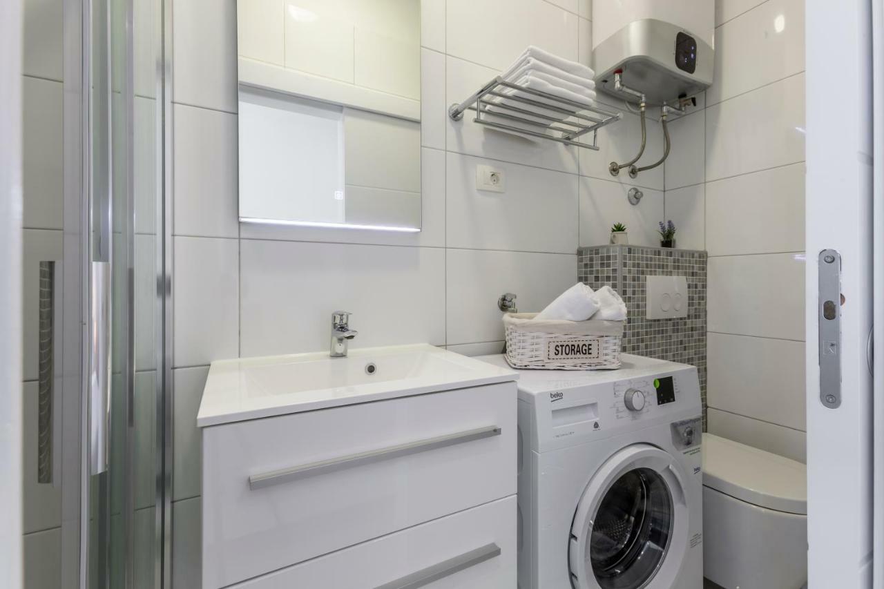 Studio Apartments Twins Split Exterior foto