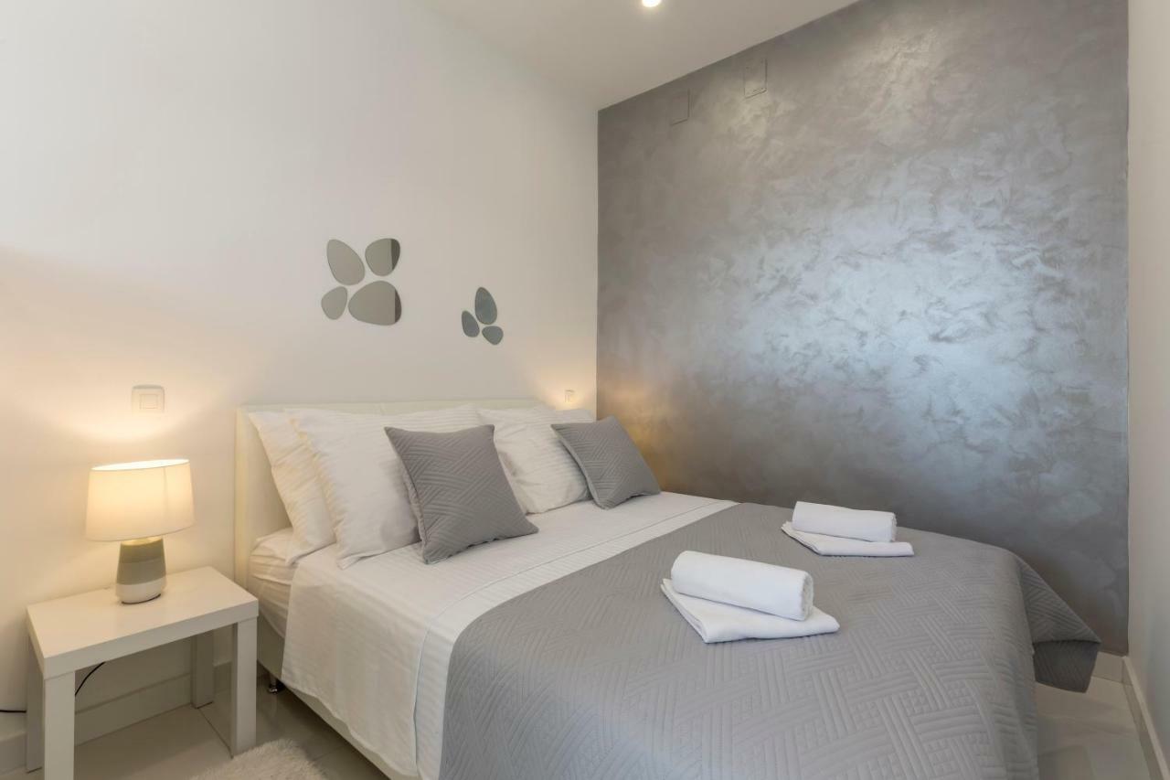 Studio Apartments Twins Split Exterior foto